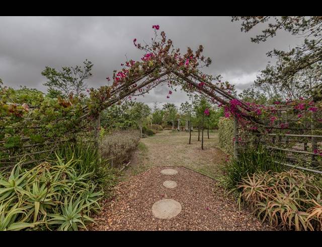 LAND FOR SALE IN RIVIERSONDEREND